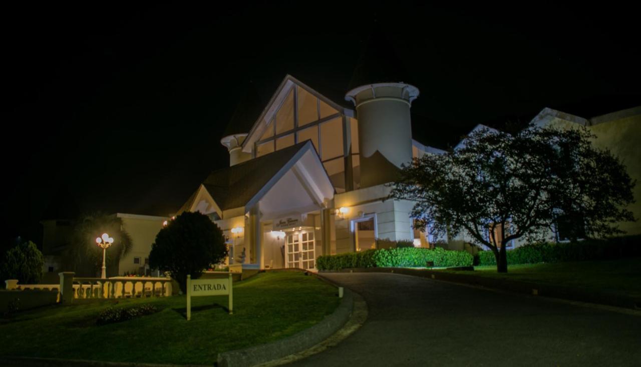Parque Hotel Jean Clevers Punta del Este Exterior foto Entrance to the hotel