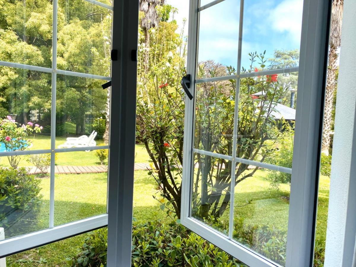 Parque Hotel Jean Clevers Punta del Este Exterior foto A window with double glazing